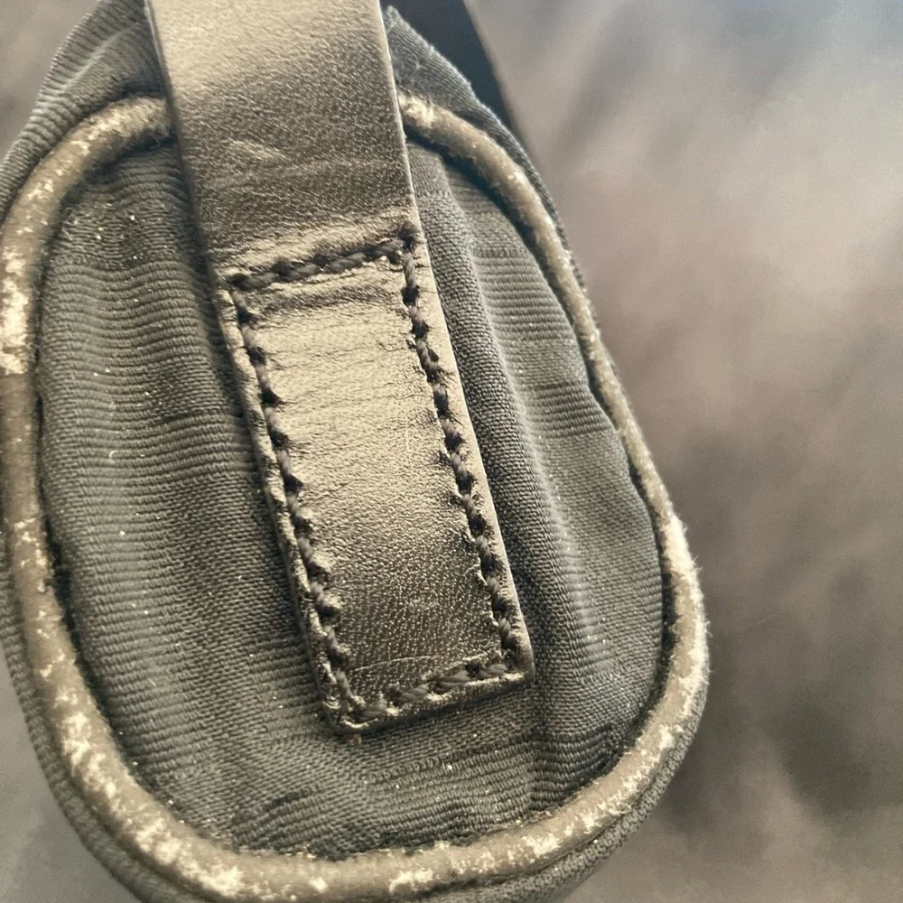 Authentic Mini Fendi Purse - Picture 2 of 14